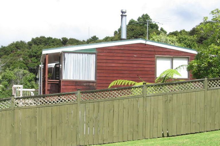 Photo of property in 87 Spence Road, Henderson, Auckland, 0612
