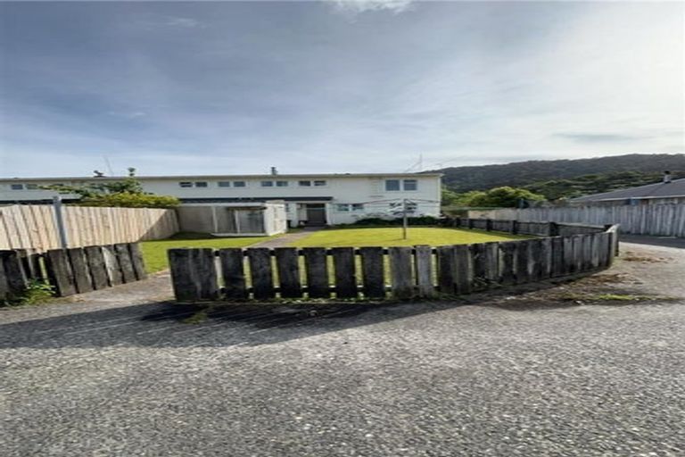 Photo of property in 16- 20 Wickes Street, Cobden, Greymouth, 7802