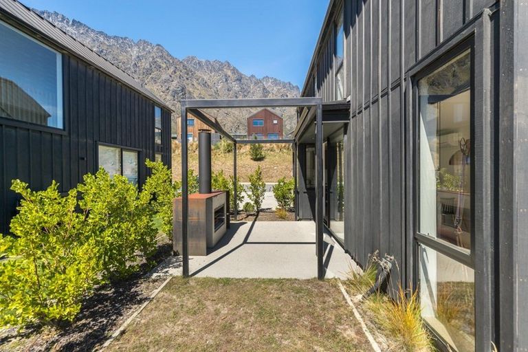 Photo of property in 12 Mckenzies Shute, Jacks Point, Queenstown, 9371