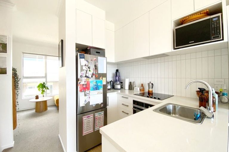 Photo of property in 31 Ngae Place, Mangere East, Auckland, 2024