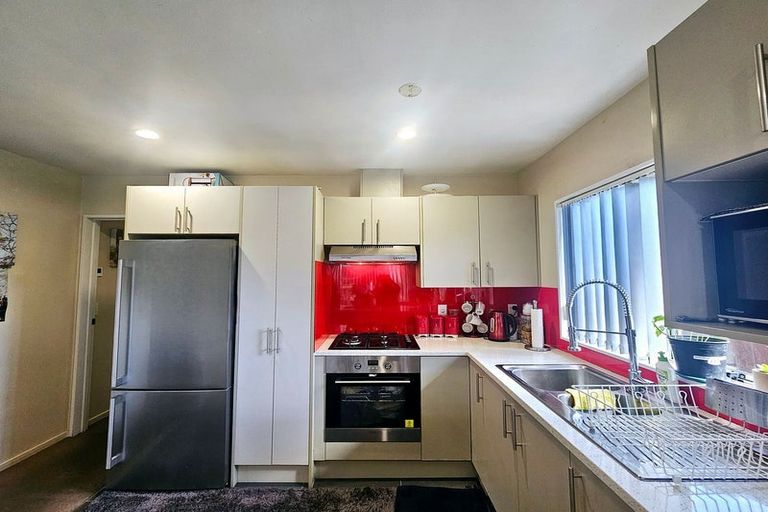 Photo of property in 3/331 Massey Road, Mangere East, Auckland, 2024