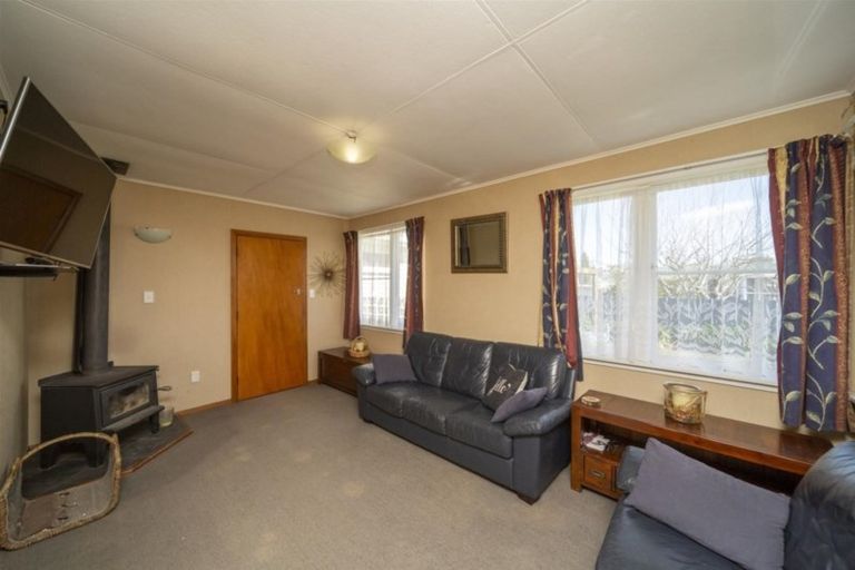 Photo of property in 4 Wera Street, Hawera, 4610