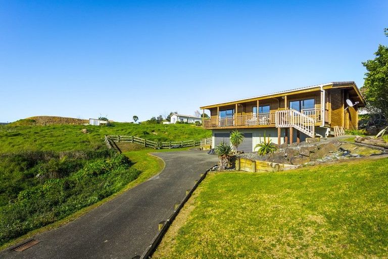 Photo of property in 17e Nelson Street, Helensville, 0800