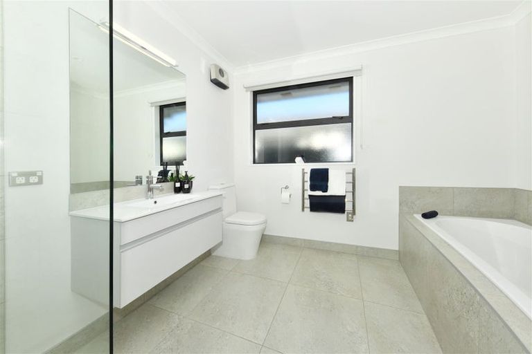 Photo of property in 33 Skyhawk Road, Wigram, Christchurch, 8042