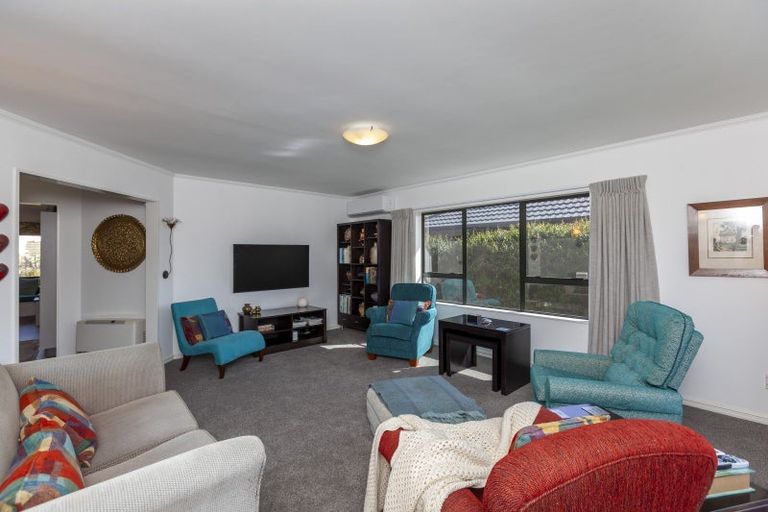 Photo of property in 5 Kotuku Drive, Paraparaumu Beach, Paraparaumu, 5032