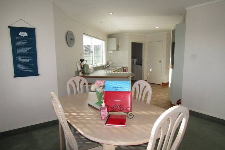 Photo of property in 1/5 Hampstead Place, Richmond Heights, Taupo, 3330