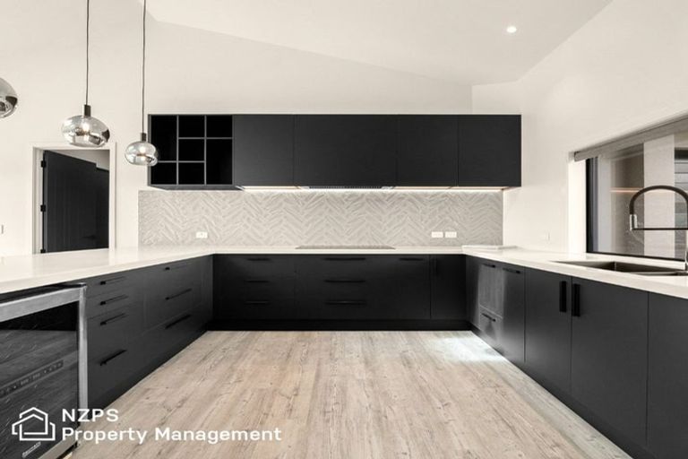 Photo of property in 16 Tunnel Beach Road, Blackhead, Dunedin, 9076