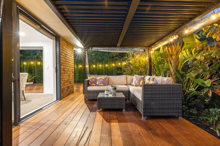 Photo of property in 82 Reynolds Road, Pukekohe, 2120