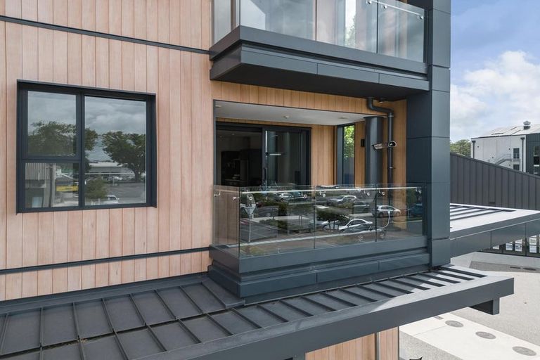 Photo of property in 34a Lake Street, Cambridge, 3434