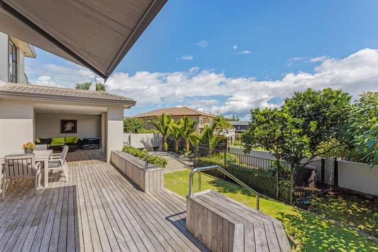 Photo of property in 105 Muir Avenue, Mangere Bridge, Auckland, 2022