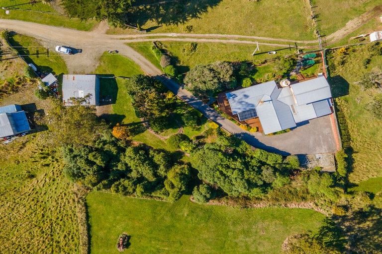 Photo of property in 16 Coronation Street, Moeraki, Palmerston, 9482