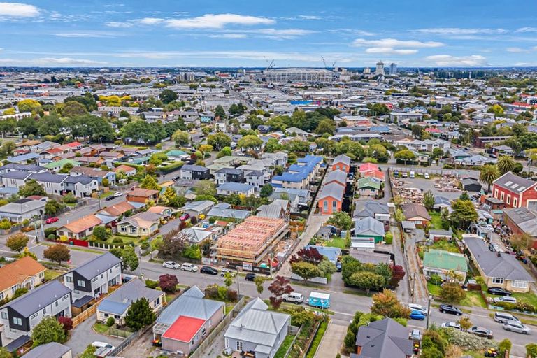 Photo of property in 91 Olliviers Road, Phillipstown, Christchurch, 8011