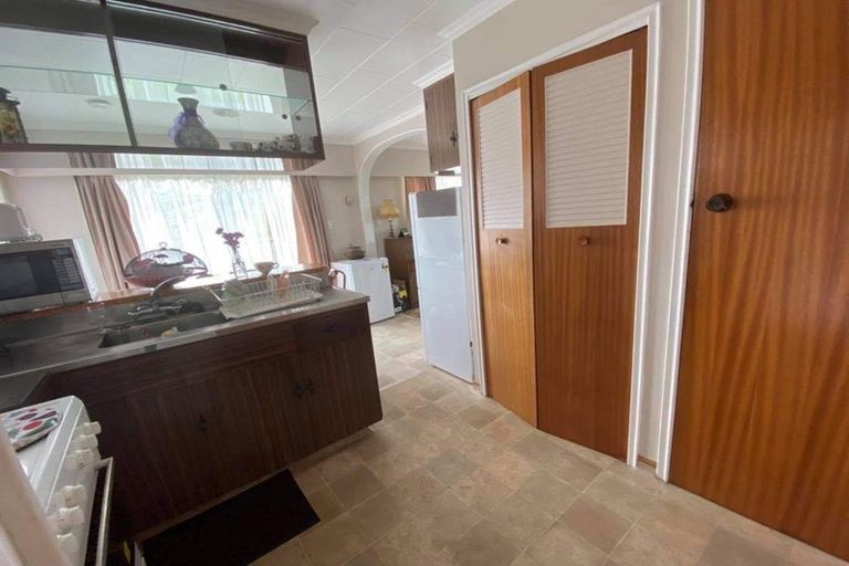 Photo of property in 2 Chartwell Drive, Eltham, 4322