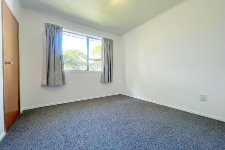 Photo of property in 2/2 Spinella Drive, Bayview, Auckland, 0629