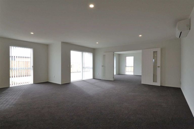 Photo of property in 12 Willowby Lane, Rangiora, 7400