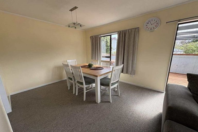 Photo of property in 3 Fenchurch Grove, Stokes Valley, Lower Hutt, 5019