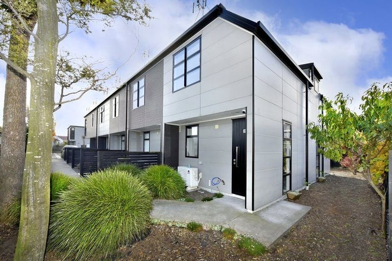 Photo of property in 8/68 Barbour Street, Waltham, Christchurch, 8011
