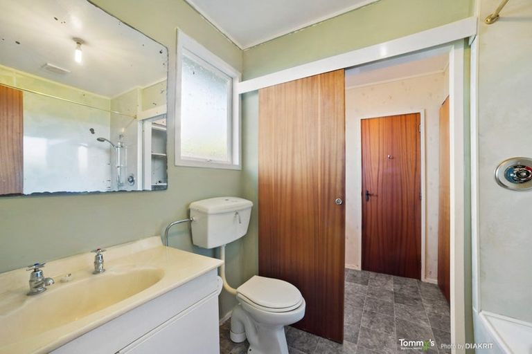 Photo of property in 1/65 Clifford Road, Johnsonville, Wellington, 6037