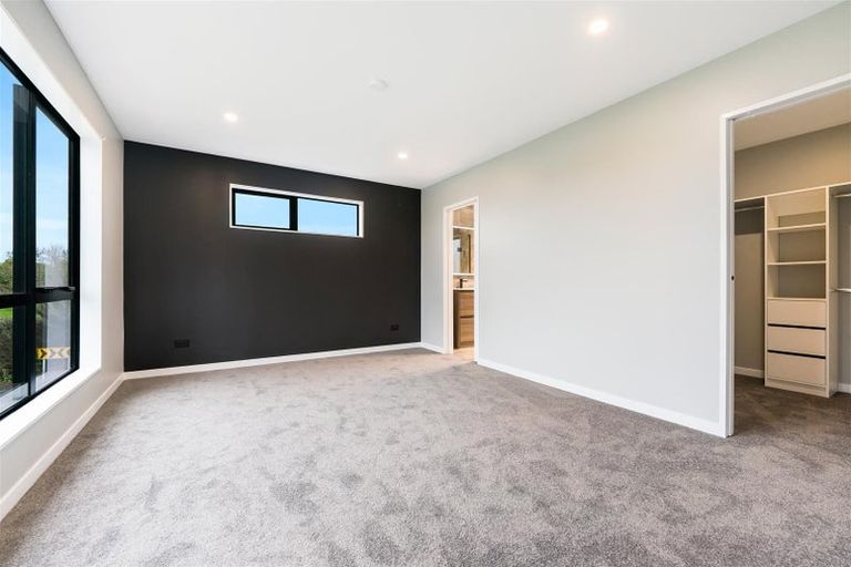 Photo of property in 12 Emerald Avenue, Rosehill, 2113