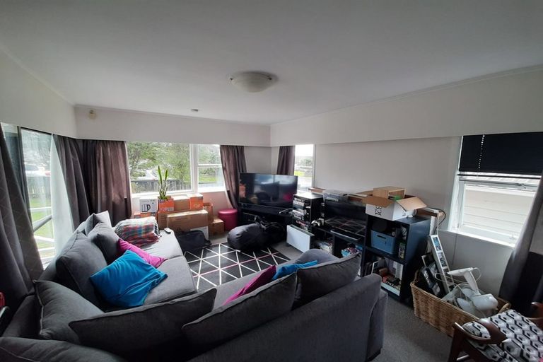 Photo of property in 22 Mason Street, New Lynn, Auckland, 0600