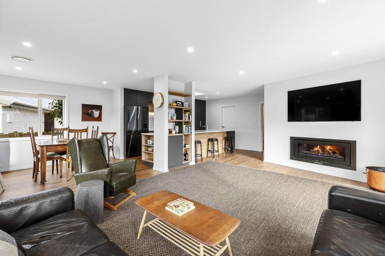 Photo of property in 29 Hunter Crescent, Wanaka, 9305