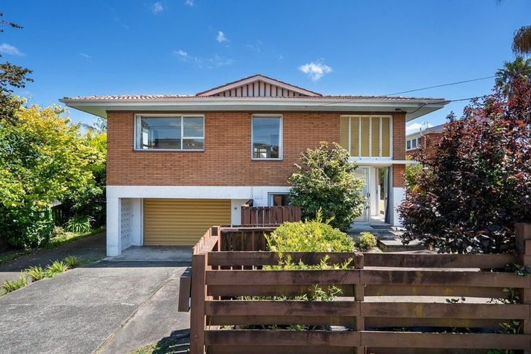 Photo of property in 1/7 Hart Road, Hauraki, Auckland, 0622