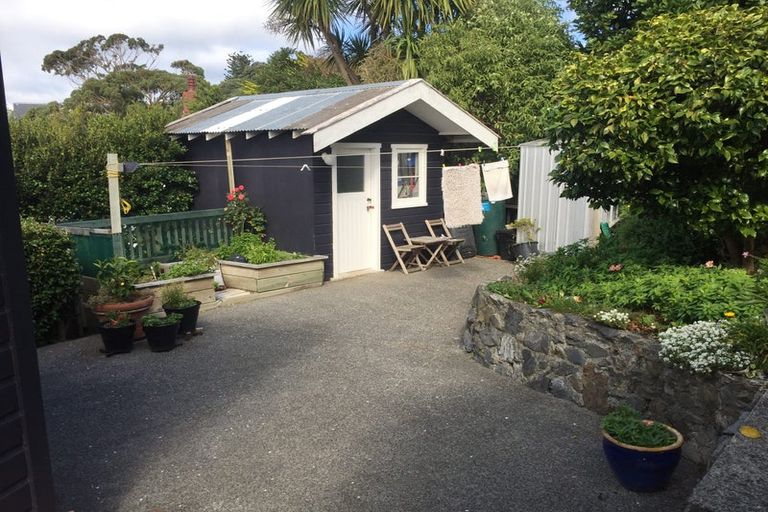 Photo of property in 1 Fettes Crescent, Seatoun, Wellington, 6022