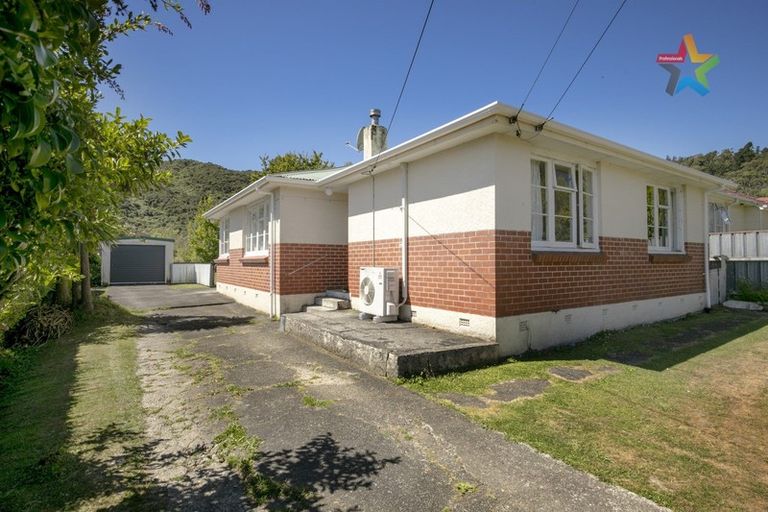 Photo of property in 109 Kowhai Street, Naenae, Lower Hutt, 5011