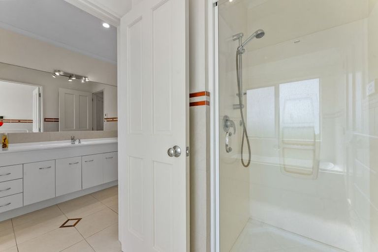 Photo of property in 107 Fuller Road, South Head, Helensville, 0874
