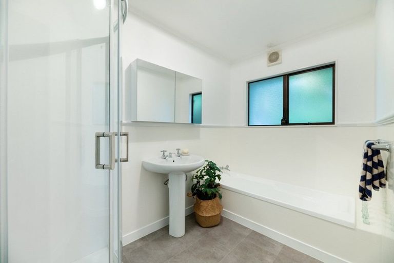 Photo of property in 9 Maungawhare Place, Otumoetai, Tauranga, 3110