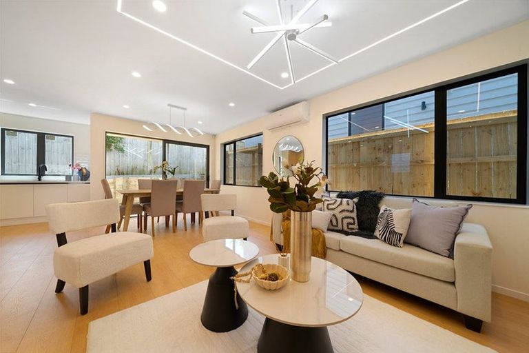 Photo of property in 6b Palmer Avenue, Glen Eden, Auckland, 0602