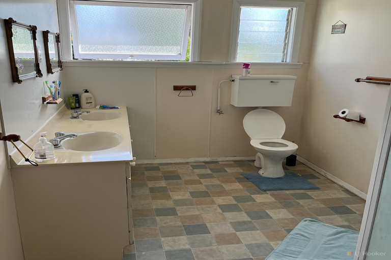 Photo of property in 10 Michael Street, Waimate, 7924