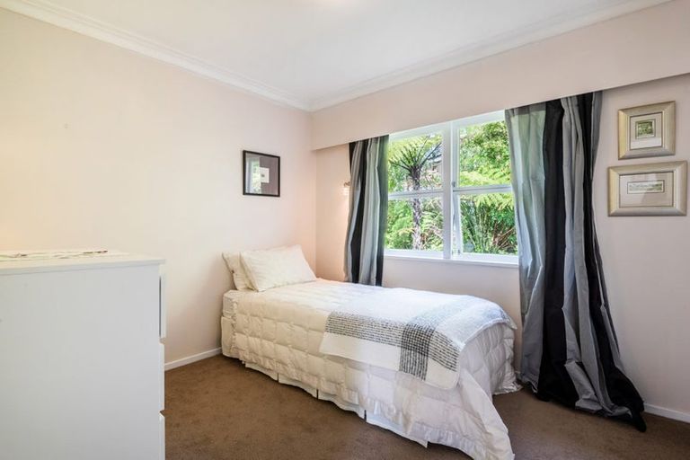 Photo of property in 29 High Road, Glenfield, Auckland, 0629