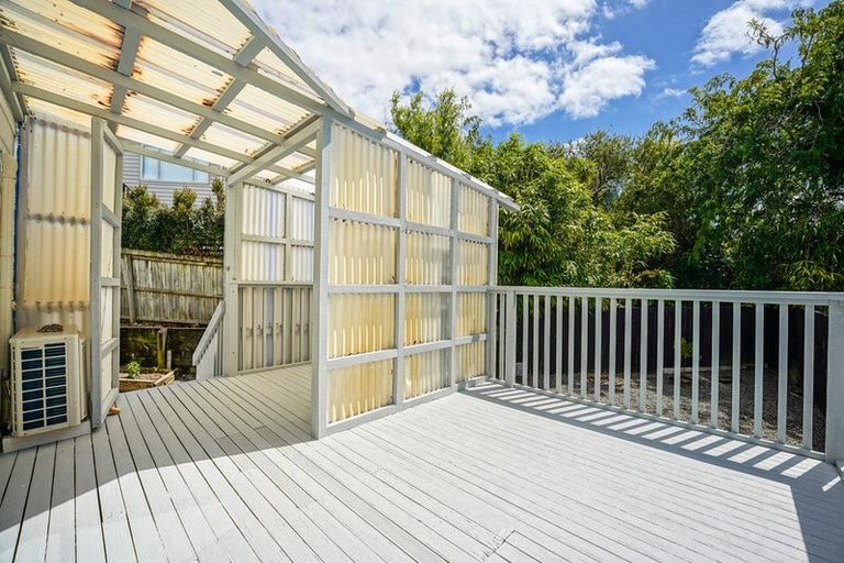 Photo of property in 5/7 Duncan Avenue, Te Atatu South, Auckland, 0610