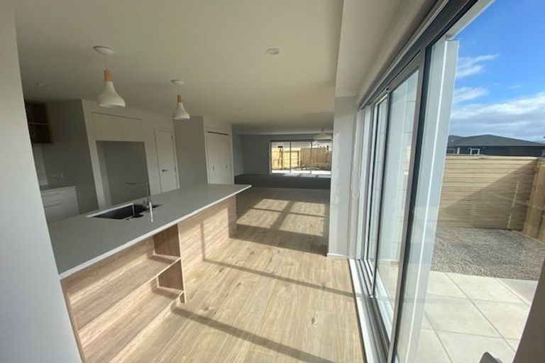 Photo of property in 160a Navigation Drive, Whitby, Porirua, 5024