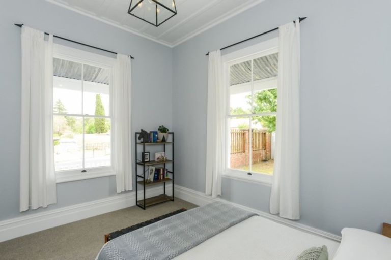 Photo of property in 49 Kenilworth Street, Waipawa, 4210