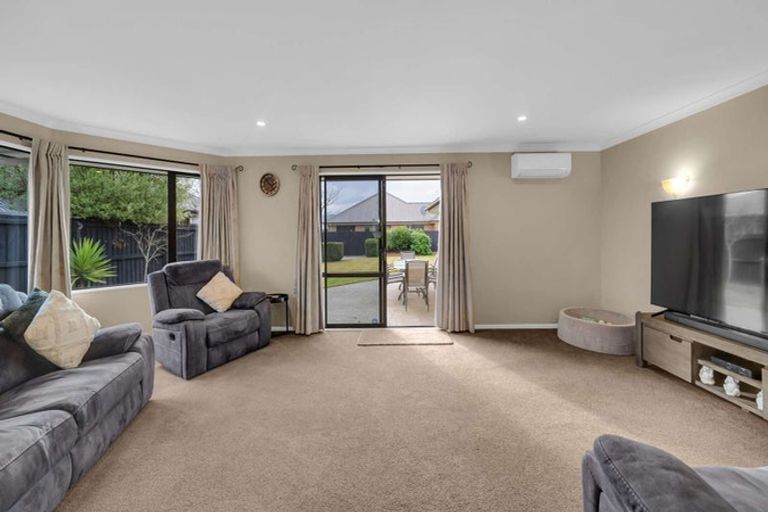 Photo of property in 100 Courtenay Drive, Kaiapoi, 7630
