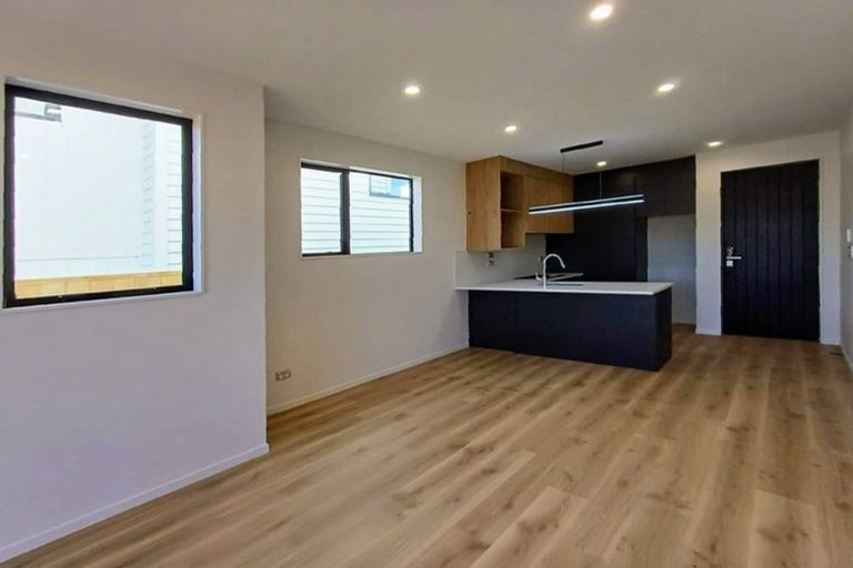 Photo of property in 1/2 Maxwelton Drive, Mairangi Bay, Auckland, 0630