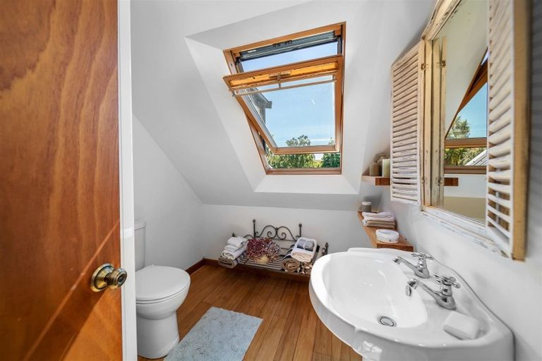 Photo of property in 9 Hunter Crescent, Wanaka, 9305