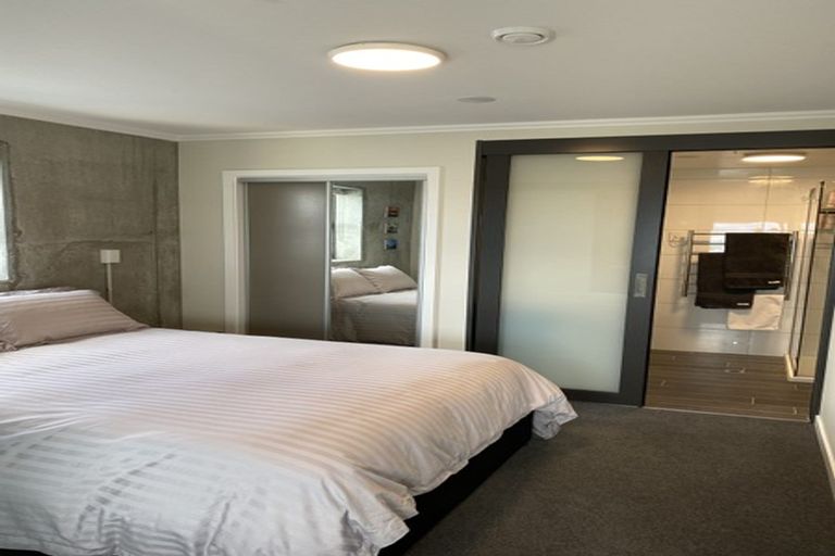 Photo of property in Frame Apartments, 1601/111 Molesworth Street, Thorndon, Wellington, 6011