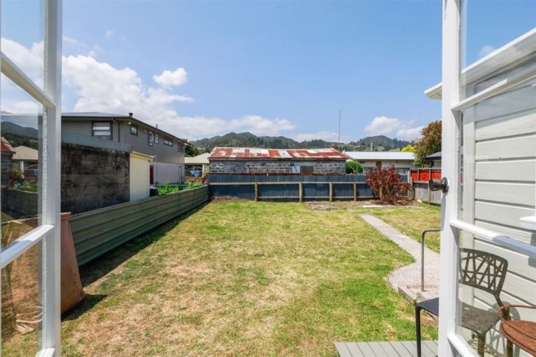 Photo of property in 102 Mackay Street, Thames, 3500