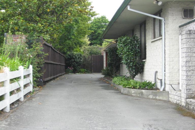 Photo of property in 15 Clyde Road, Upper Riccarton, Christchurch, 8041