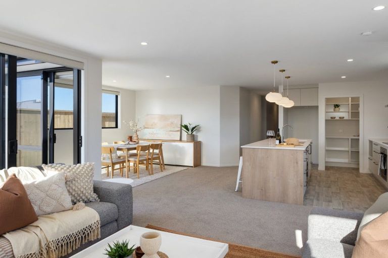 Photo of property in 271 Te Okuroa Drive, Papamoa, 3118