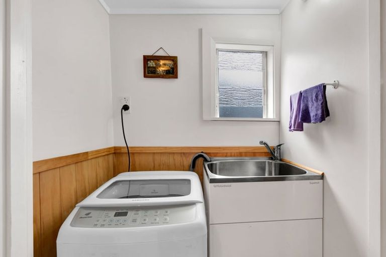 Photo of property in 210a Tukapa Street, Westown, New Plymouth, 4310