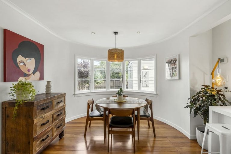 Photo of property in 1/46 Eversleigh Road, Belmont, Auckland, 0622