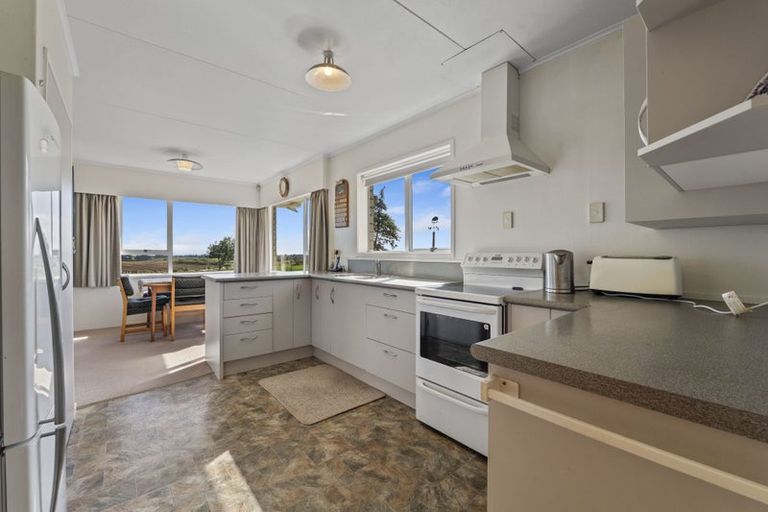 Photo of property in 155 Cross Road, Lepperton, New Plymouth, 4373