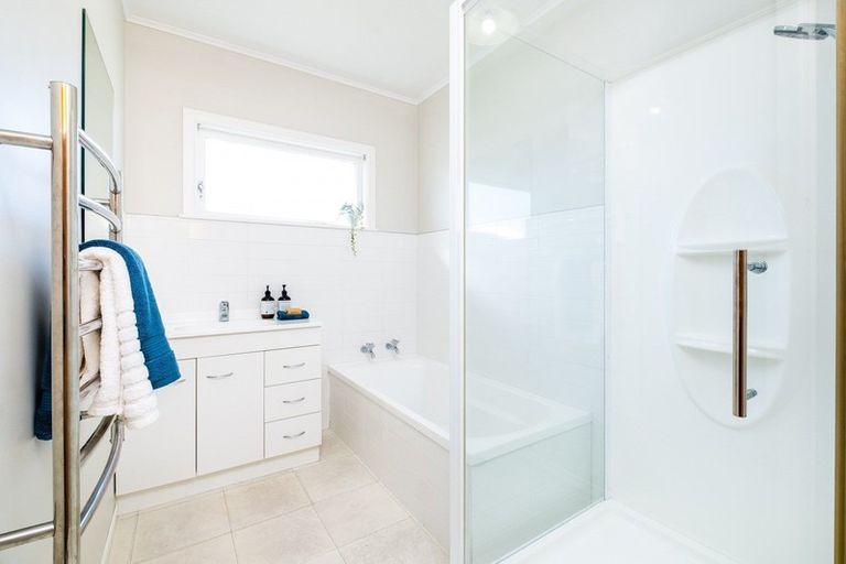 Photo of property in 1 Balmoral Street, Taradale, Napier, 4112