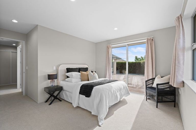 Photo of property in 16 Graycliffe Street, Halswell, Christchurch, 8025