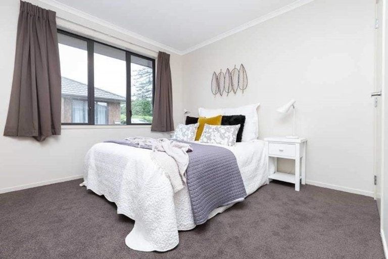 Photo of property in 108u5 Old Farm Road, Hamilton East, Hamilton, 3216