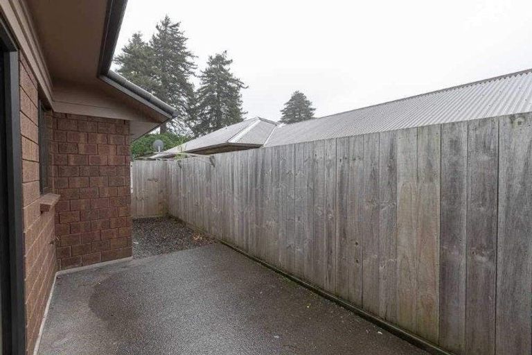 Photo of property in 108u5 Old Farm Road, Hamilton East, Hamilton, 3216